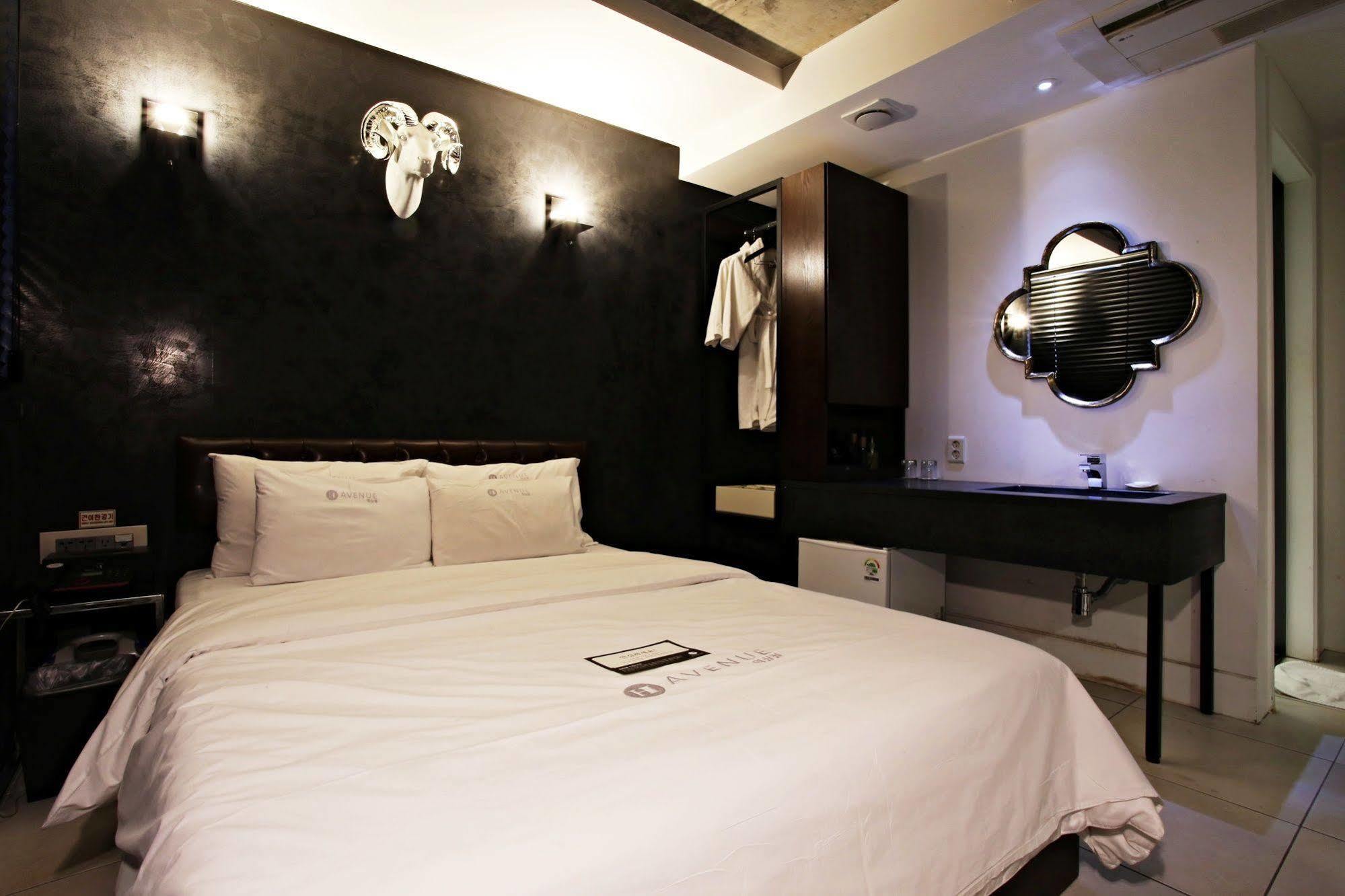 H Avenue Hotel Gangnam Yeoksam Seul Esterno foto